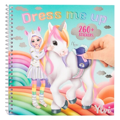 Stickerboek Ylvi Dress Me Up