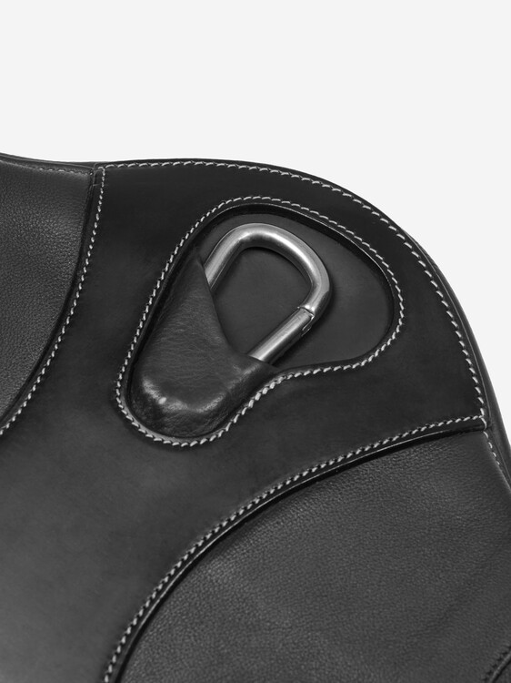 LeMieux Arika Buikflapsingel Contoured Long