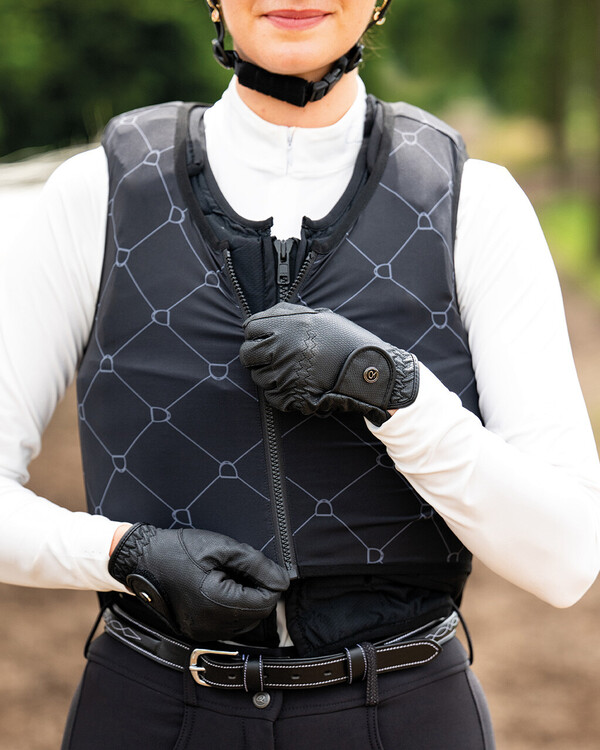 QHP Bodyprotector cover Liora 