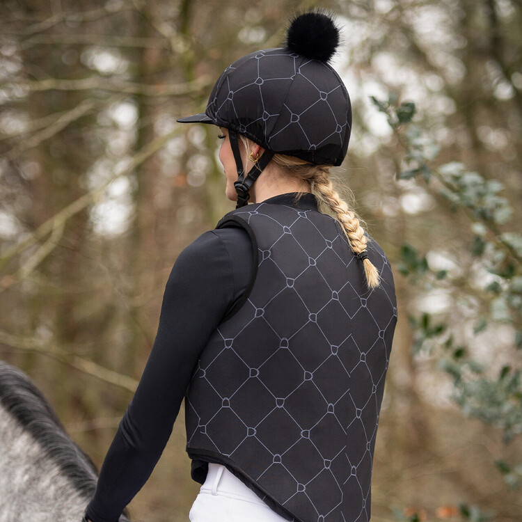 QHP Cap cover Liora