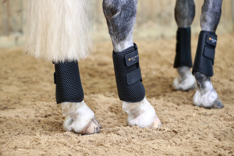 Equilibrium Tri Zone All Sports Boots beenbeschermers
