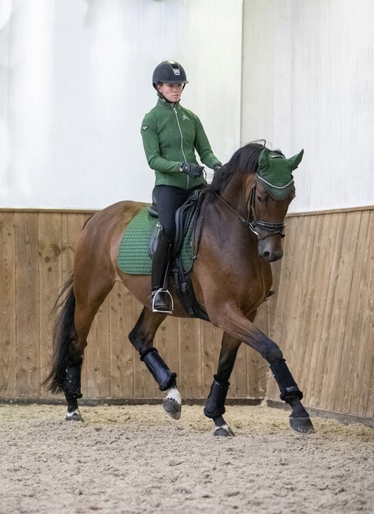 LeMieux Zadeldek Luxery Suede Dressage Square