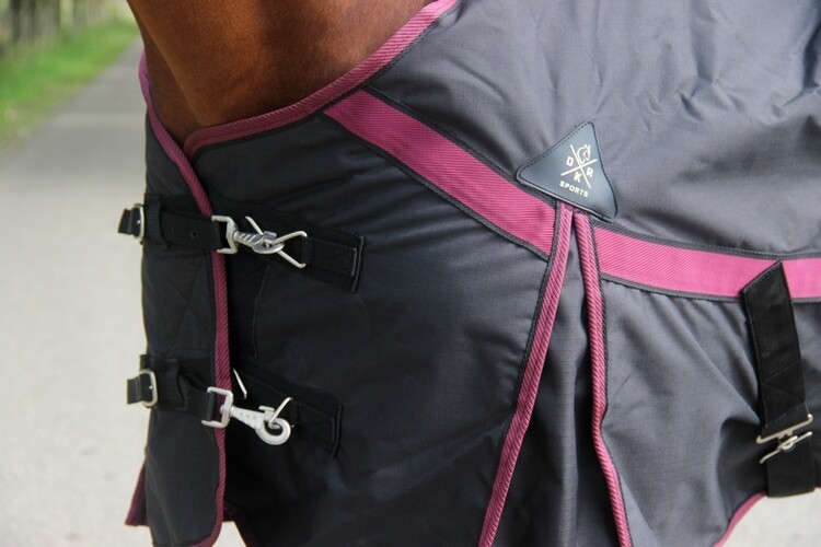 DKR Sports Regendeken Luxe met fleece